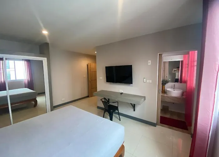 Apartment 2 Bedroom In On Nut Sukhumvit