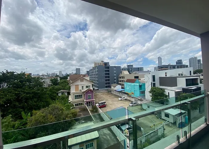 Apartment 2 Bedroom In On Nut Sukhumvit Bangkok