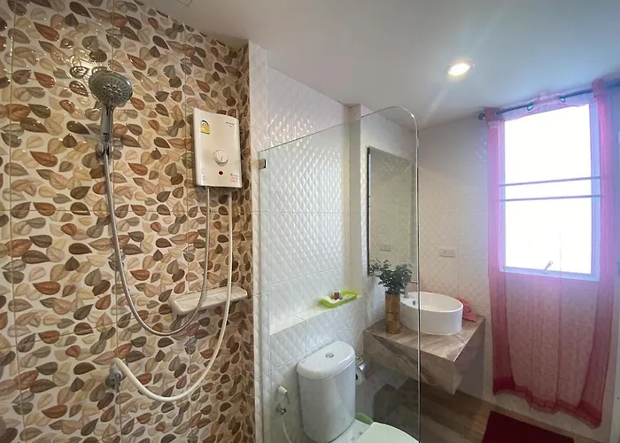2 Bedroom In On Nut Sukhumvit